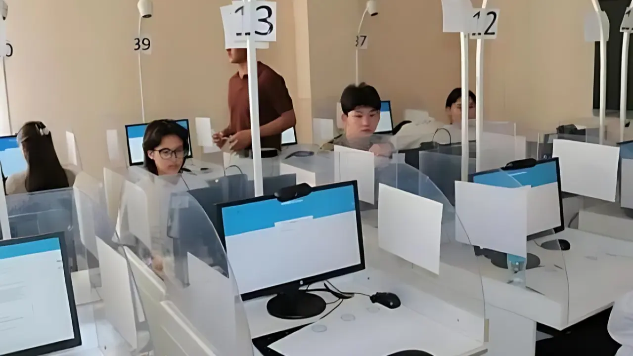 Qazaqstanda negizgi UBT-ǵa tirkelý bastalady