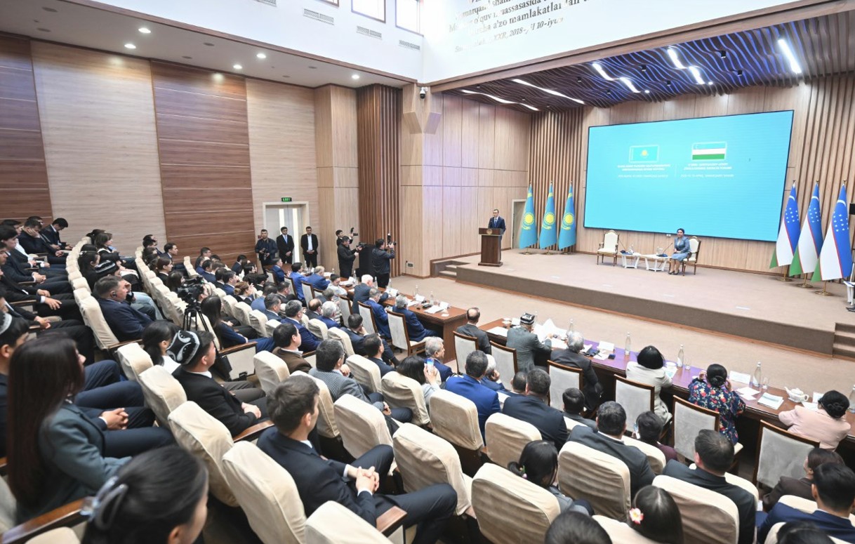 Parlamenttik dıplomatııa: Qazaq-ózbek zııalylarynyń forýmyna uıytqy boldy