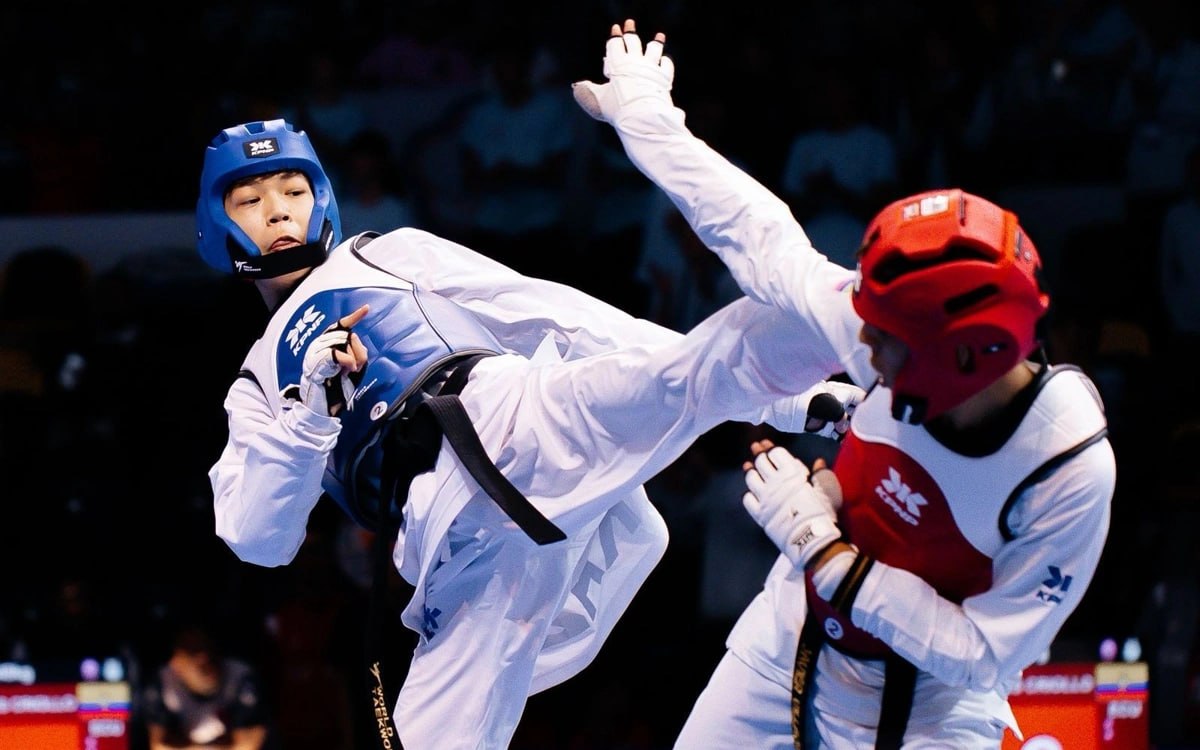 Taekvondoshylar álem chempıonatynda qos qola júlde jeńip aldy