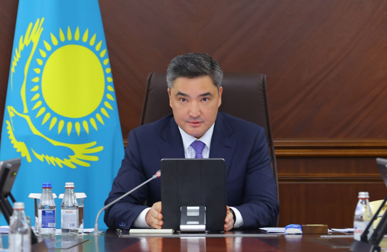 Oljas Bektenov: Áleýmettik qamsyzdandyrýdyń ádiletti júıesin qalyptastyrý qajet