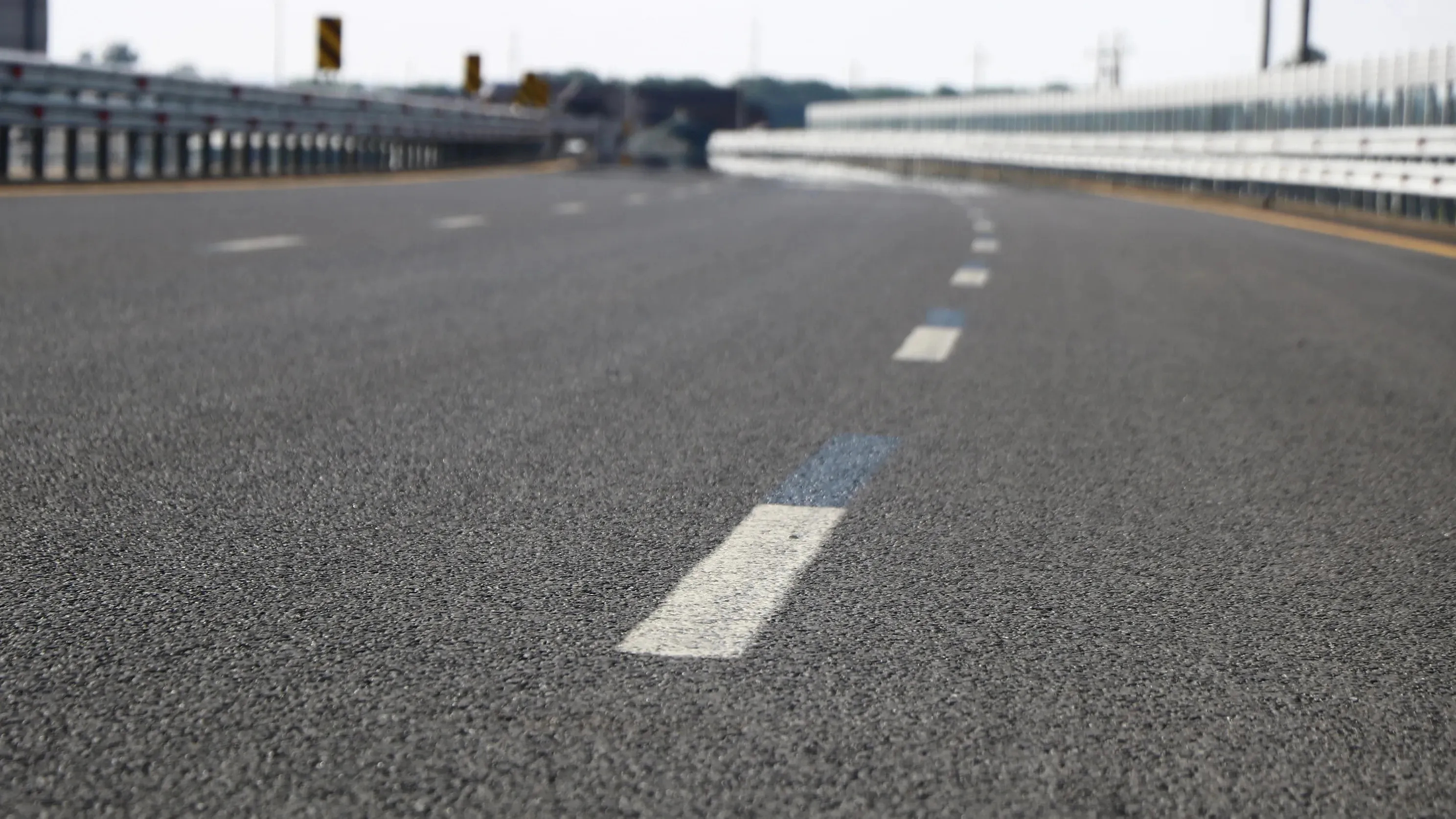 11 myń shaqyrym jolǵa qurylys-jóndeý jumystary júrgiziledi