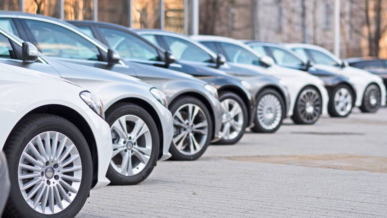 Naýryz aıynda qandaı avtokólikter kóp satyldy?