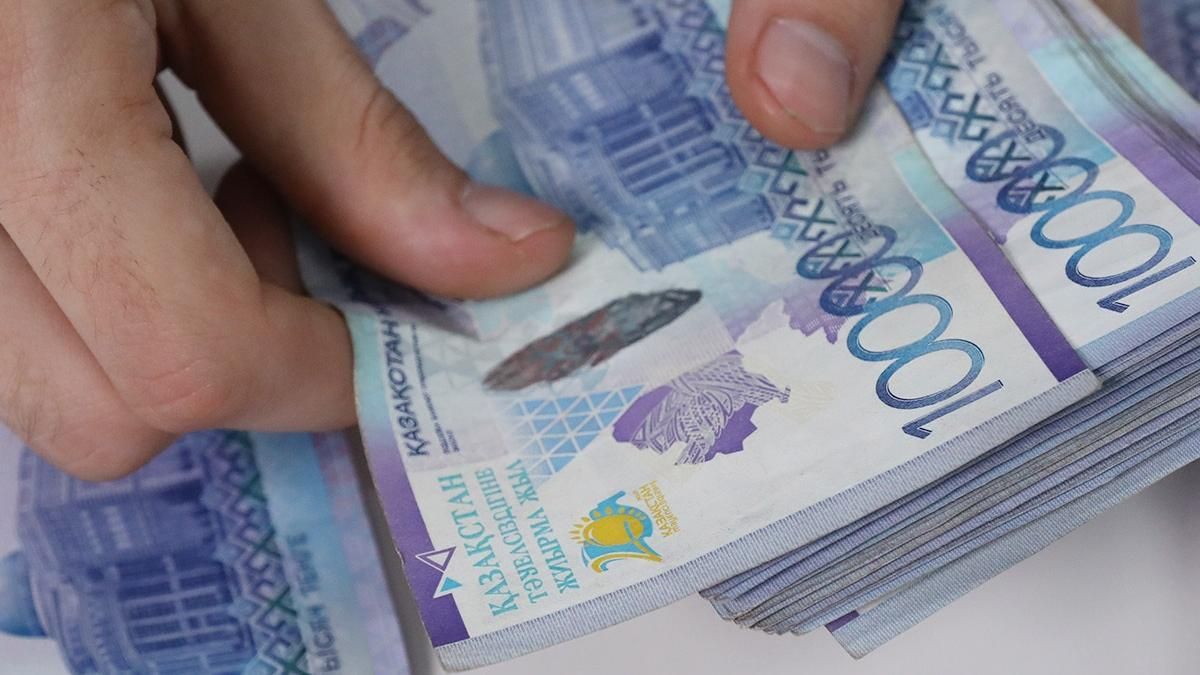 Qazaqstanda eń tómengi jalaqy 150 myń teńgege deıin ósýi múmkin