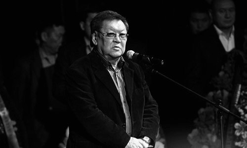 Memleket basshysy Esmuhan Obaevtyń otbasyna kóńil aıtý jedelhatyn joldady