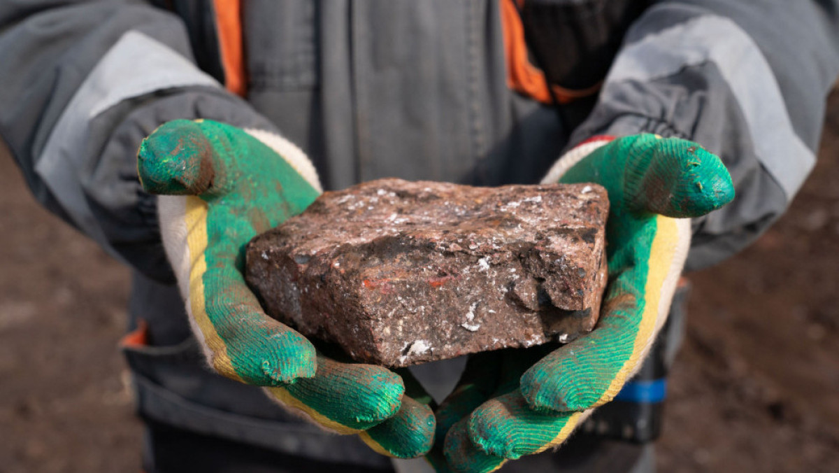 Qazaqstan Ulybrıtanııamen birlesip sırek jer metaldaryn ıgeredi