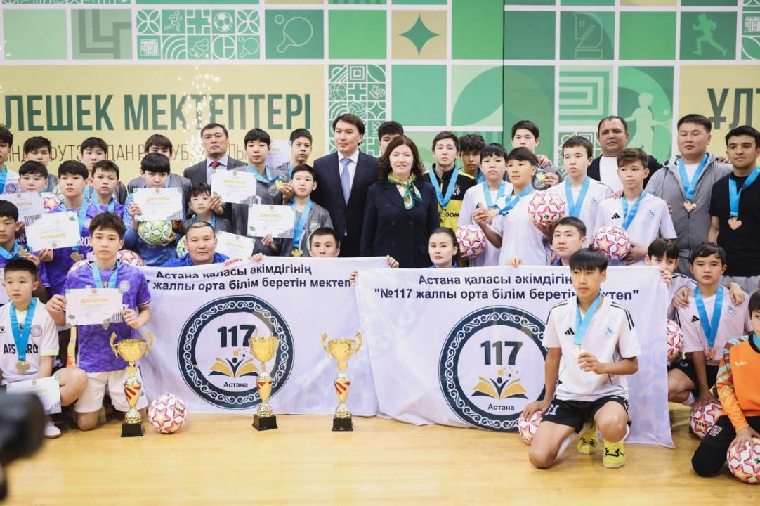 «Keleshek mektepteri» oqýshylary arasynda fýtzaldan respýblıkalyq týrnır aıaqtaldy