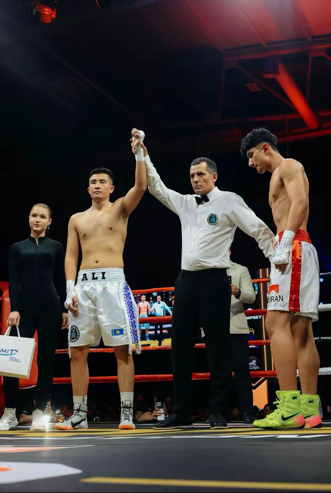 Baýyrjan Álı qarsylasyn 57 sekýndta qulatty