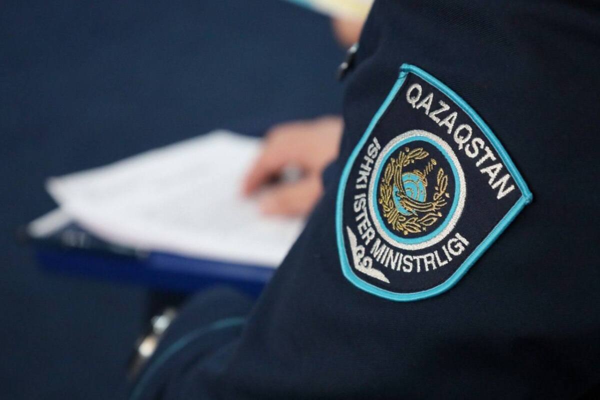 Semeıde mysyǵyn kir jýǵysh mashınaǵa salǵan azamat jaýapqa tartyldy