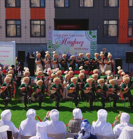 Bilim oshaǵyndaǵy biregeı dýman