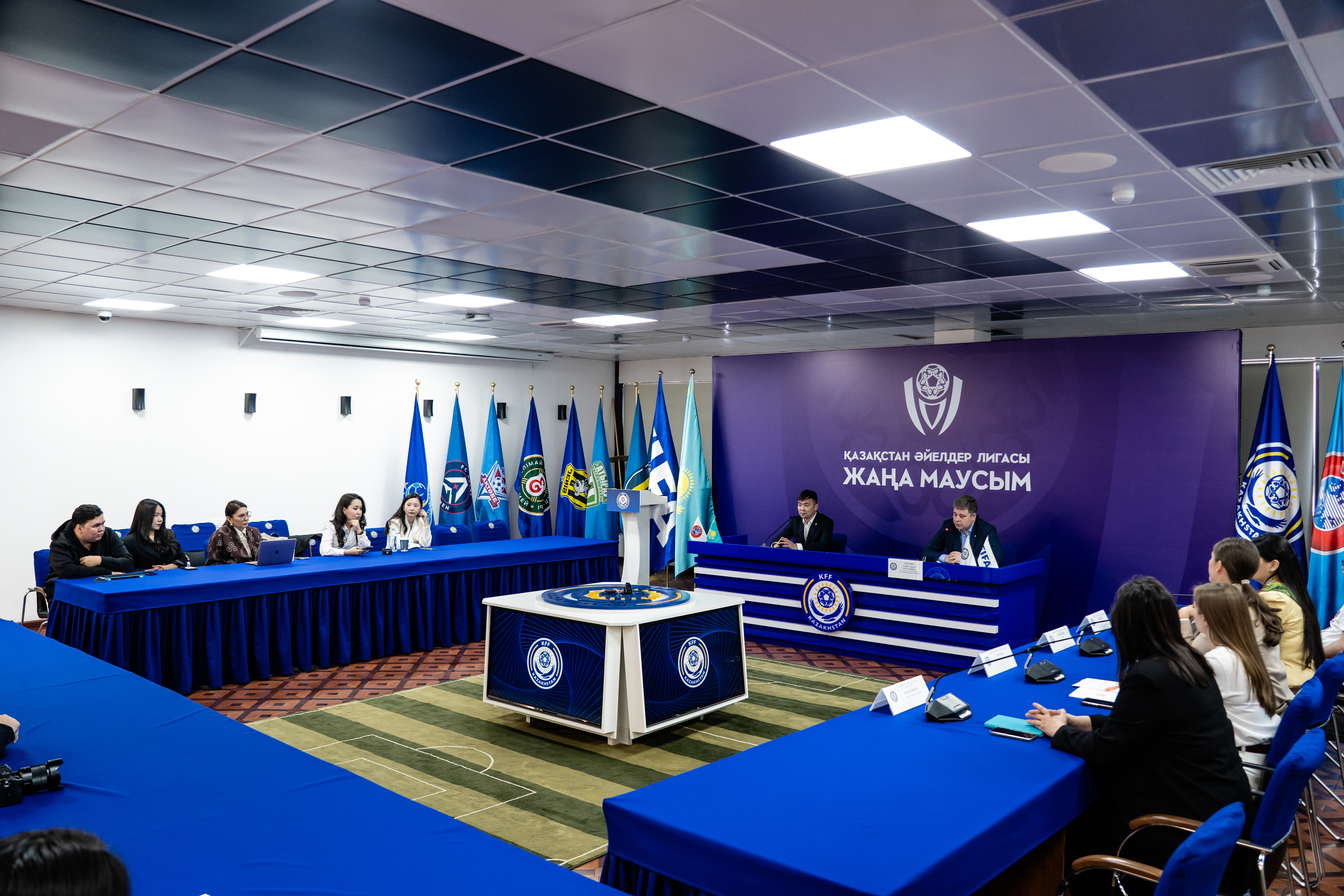 Áıelder arasyndaǵy Qazaqstan chempıonaty: 19 komanda basty júldege talasady