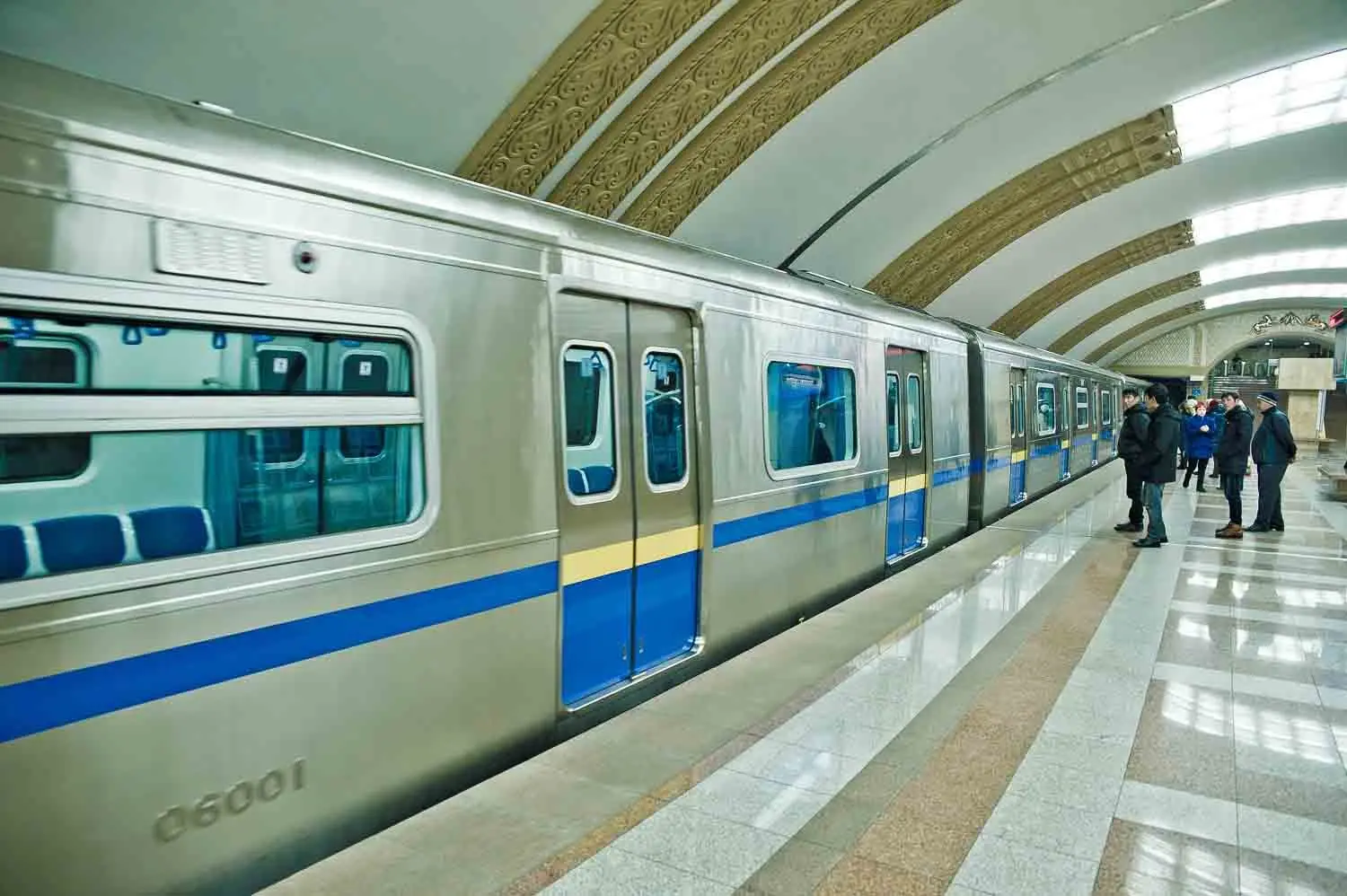 Almaty metrosyn salý kezinde urlanǵan 127 mln teńge memleketke qaıtaryldy