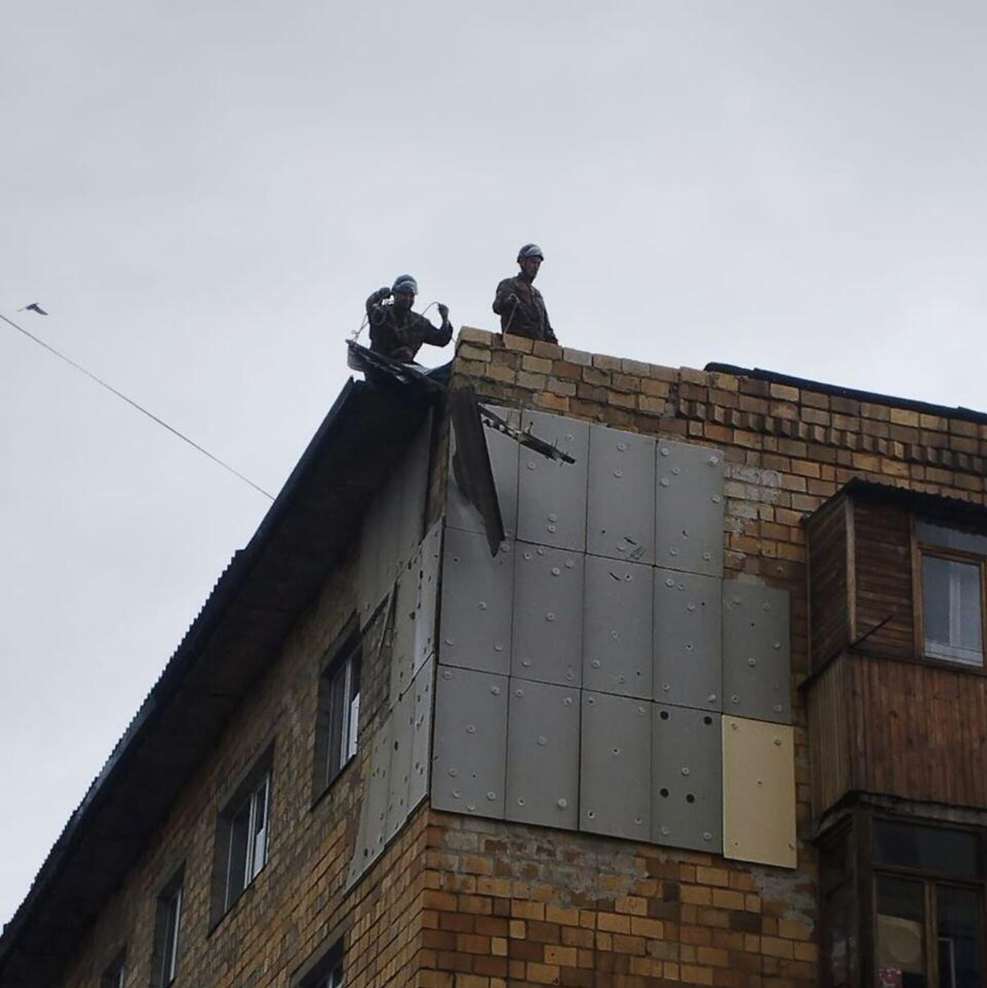 Qazaqstanda dúleı daýyldan mektepter qırap, adamdar aýrýhanaǵa tústi