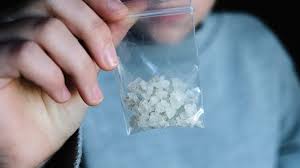 Astanada jaldamaly páterlerde esirtki saqtaǵan kúdikti ustaldy