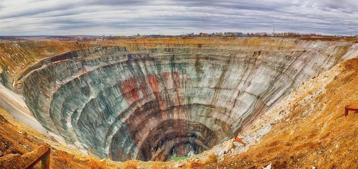 Qazaqstannyń baılyǵyn jasandy ıntellekt izdeı bastady