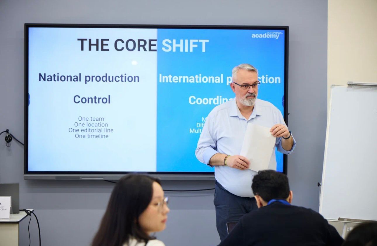 Astanada Euronews ókili jýrnalısterge sheberlik sabaǵyn ótkizdi