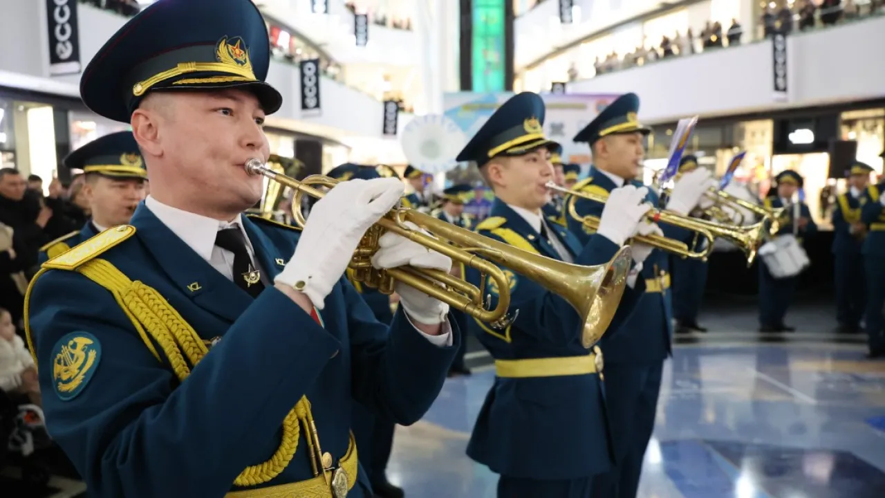 Otan qorǵaýshylar kúni Astanada iri plas-konsert ótedi