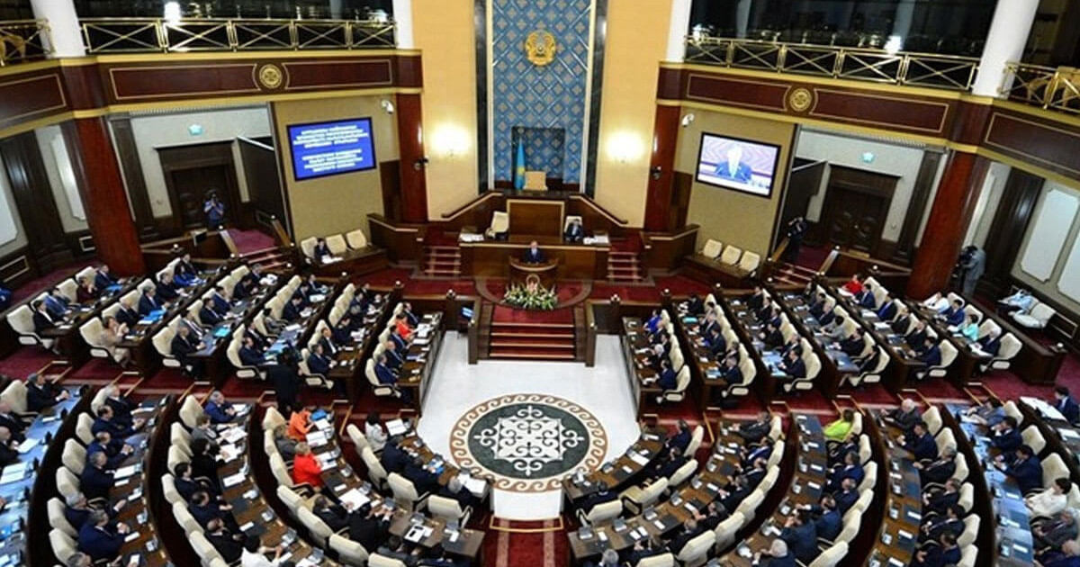8 mamyrda Parlament Palatalarynyń birlesken otyrysy ótedi