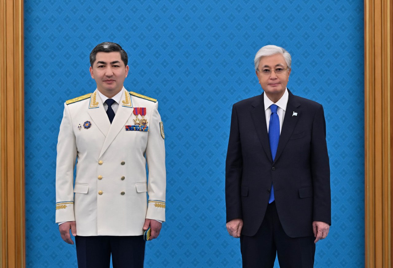 Prezıdent bir top azamatty memlekettik nagradamen marapattady