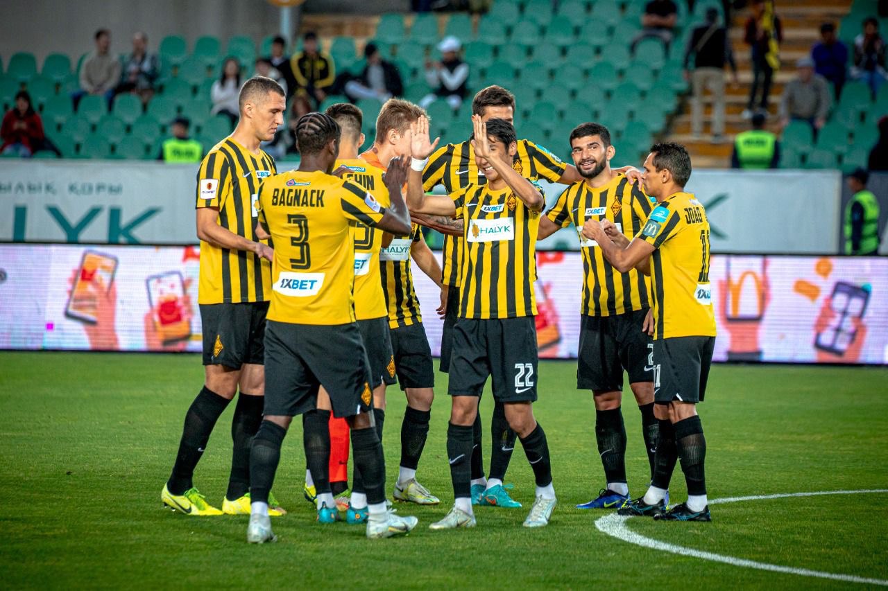 «Qaırat» pen «Qaısardyń» matchyn qaıdan kórýge bolady?