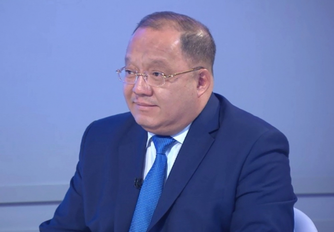 Tóleýtaı Rahymbekov «Aýyl» partııasynan shyqty