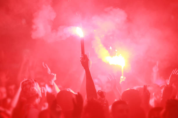 Tóreshi sheshimine ashýlanǵan fýtbol jankúıerleri Lıvııa Úkimet úıin órtep jiberdi
