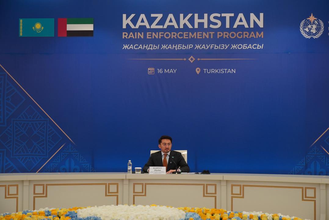 Qazaqstanda jaýyn-shashyndy jasandy kóbeıtý jobasy iske qosyldy
