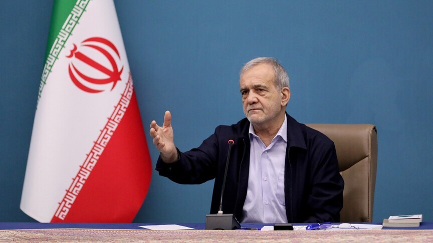 «Biz berilmeımiz»: Iran prezıdenti qatań málimdeme jasady