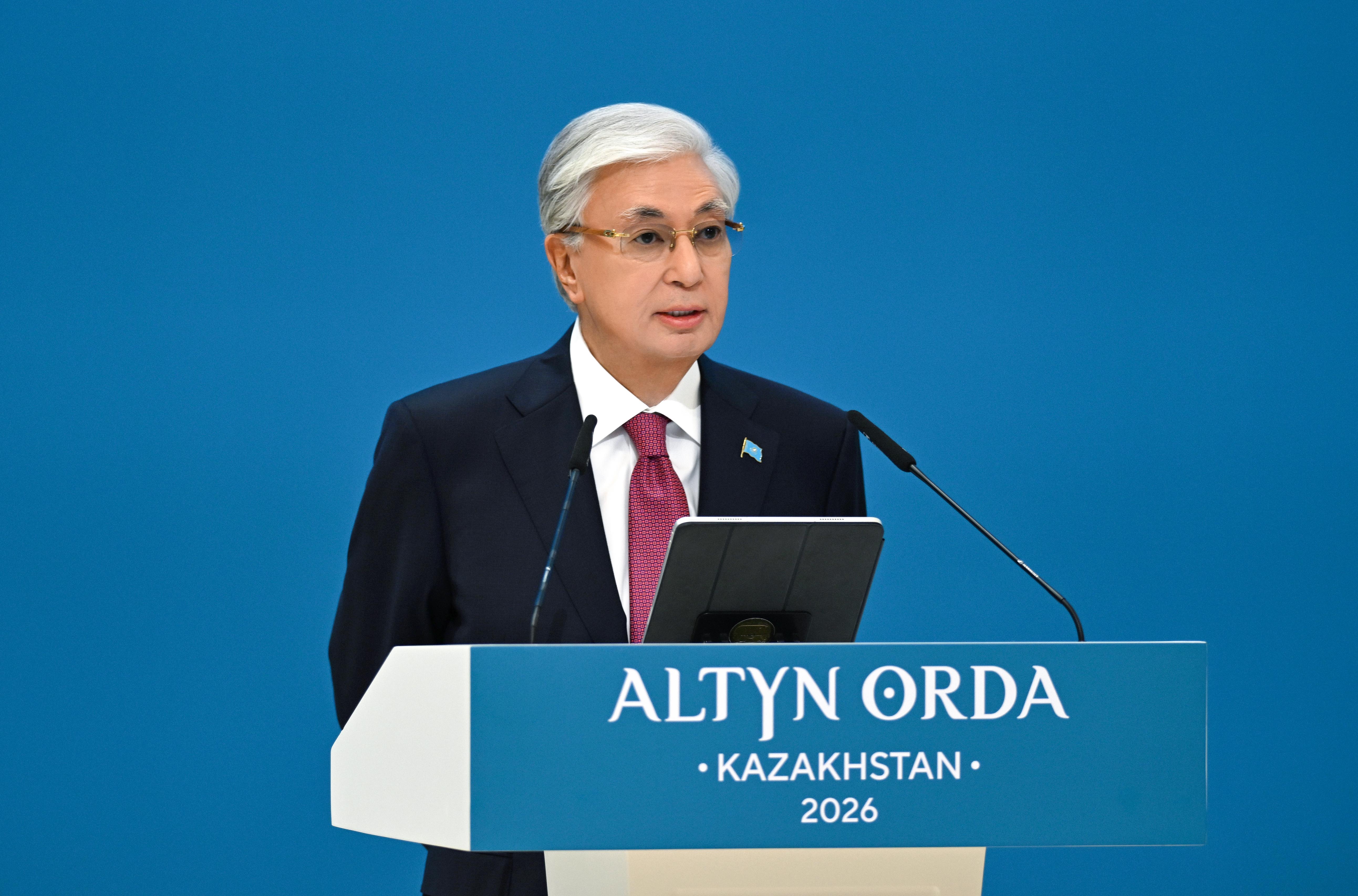 Altyn Orda:  Uly dala órkenıetiniń  altyn arqaýy