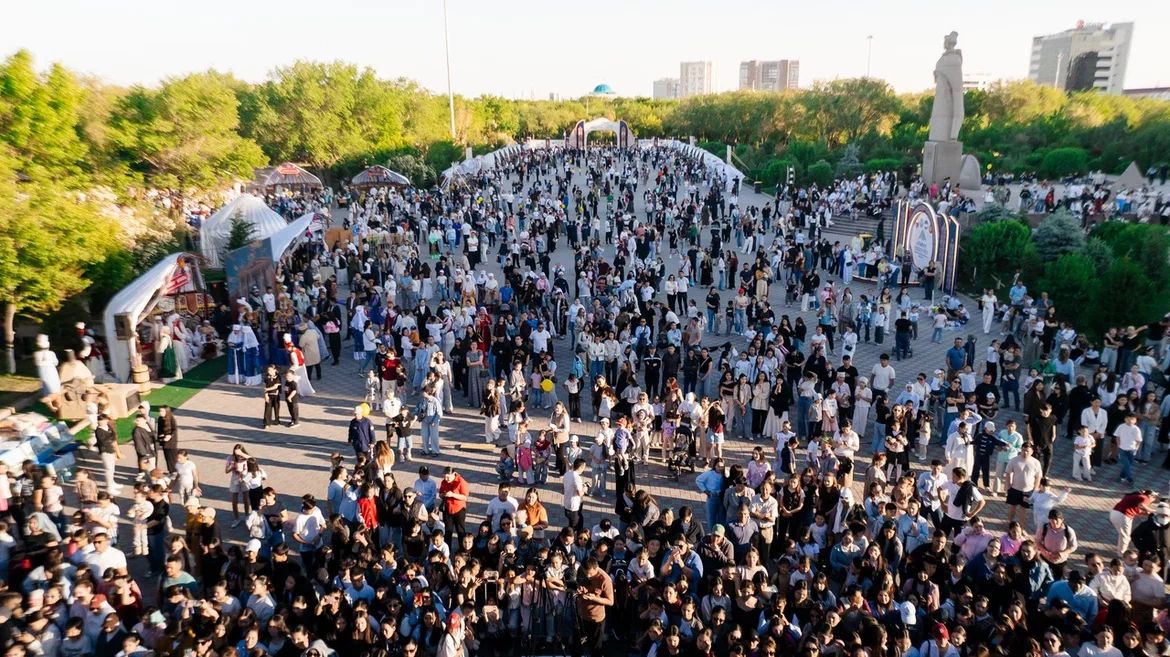 Atyraýda «Sheberfest-2026» festıvalinde 4000-nan astam avtorlyq jumystar usynyldy