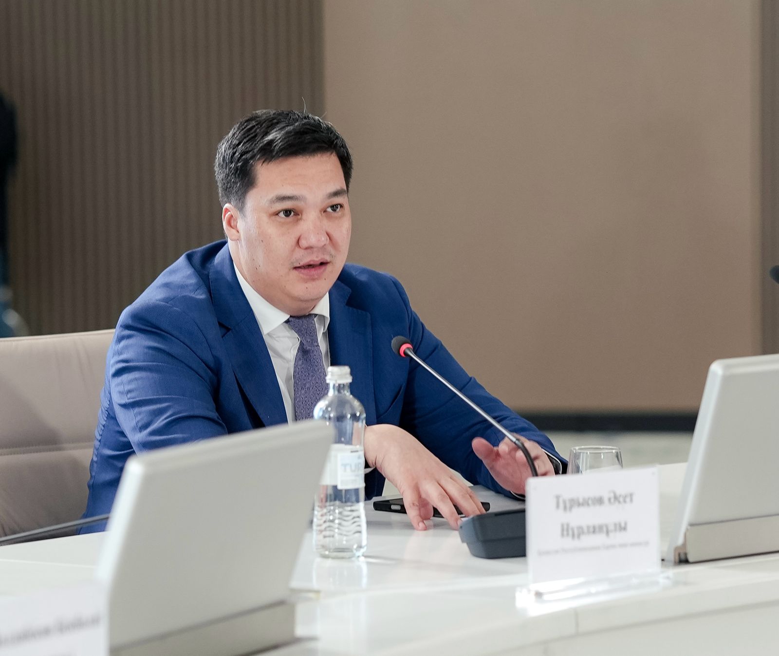 Áset Turysov: Birtutas sıfrly júıe – barlyq memlekettik qyzmetti biriktiredi