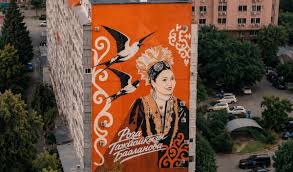 Almatyda Roza Baǵlanovaǵa arnalǵan mural salyndy
