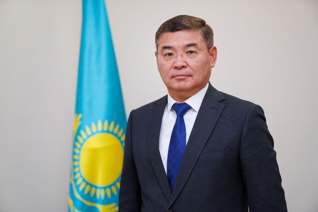 Qanybek Jumashev: Oqý-tárbıe prosesi ulttyq mazmunda engiziledi