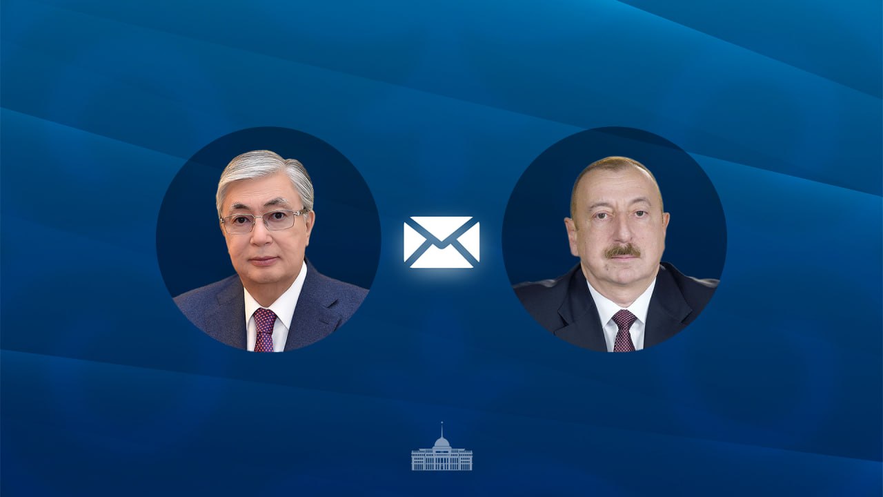 Memleket basshysy Ázerbaıjan halqyn Táýelsizdik kúnimen quttyqtady