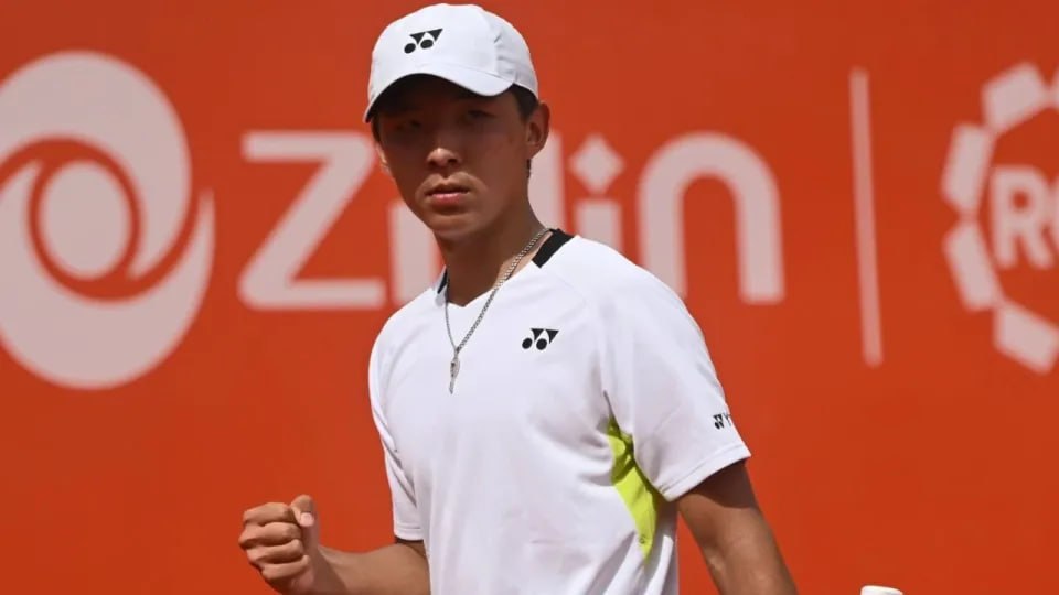 Qazaqstandyq tennısshi Zańǵar Nurlanuly «Rolan Garrosty» jeńispen bastady
