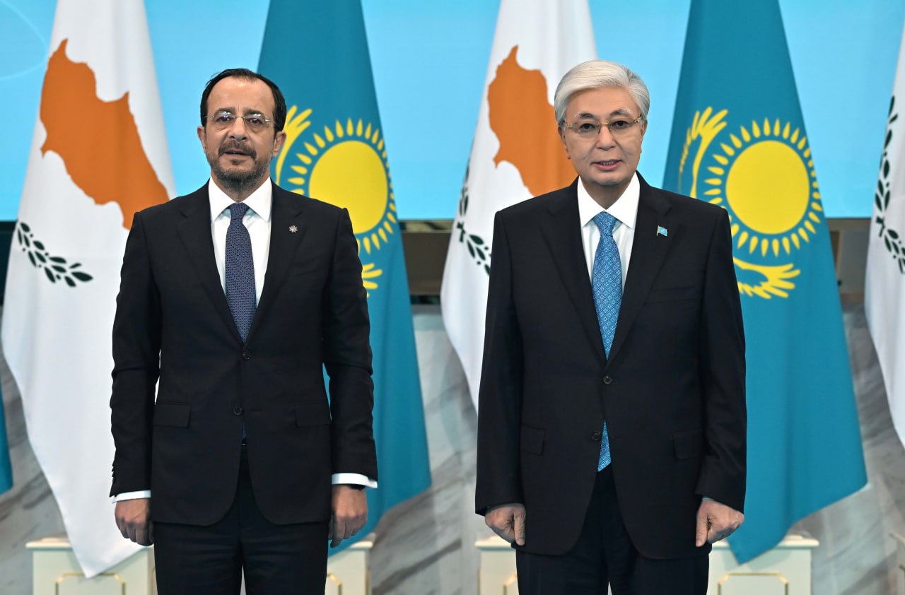 Qazaqstan jáne Kıpr prezıdentteri shaǵyn quramda kelissóz júrgizdi