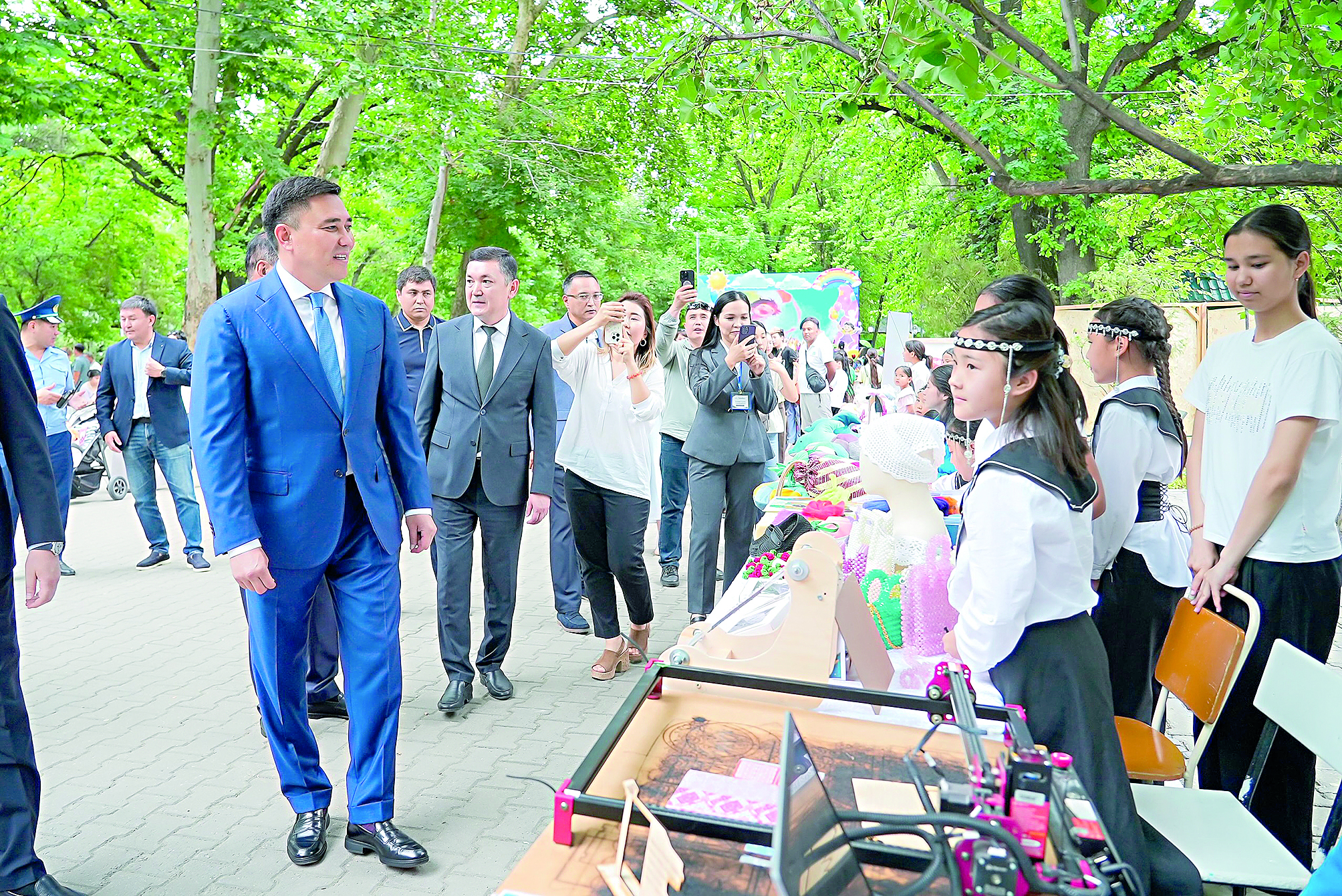 Balalar merekesindegi shattyq kúı