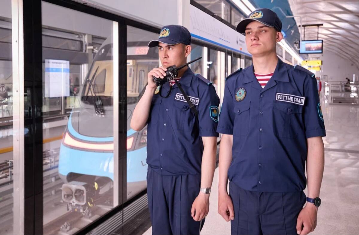 Ulandyqtar LRT stansııalarynda qoǵamdyq tártipti kúzetýge kiristi