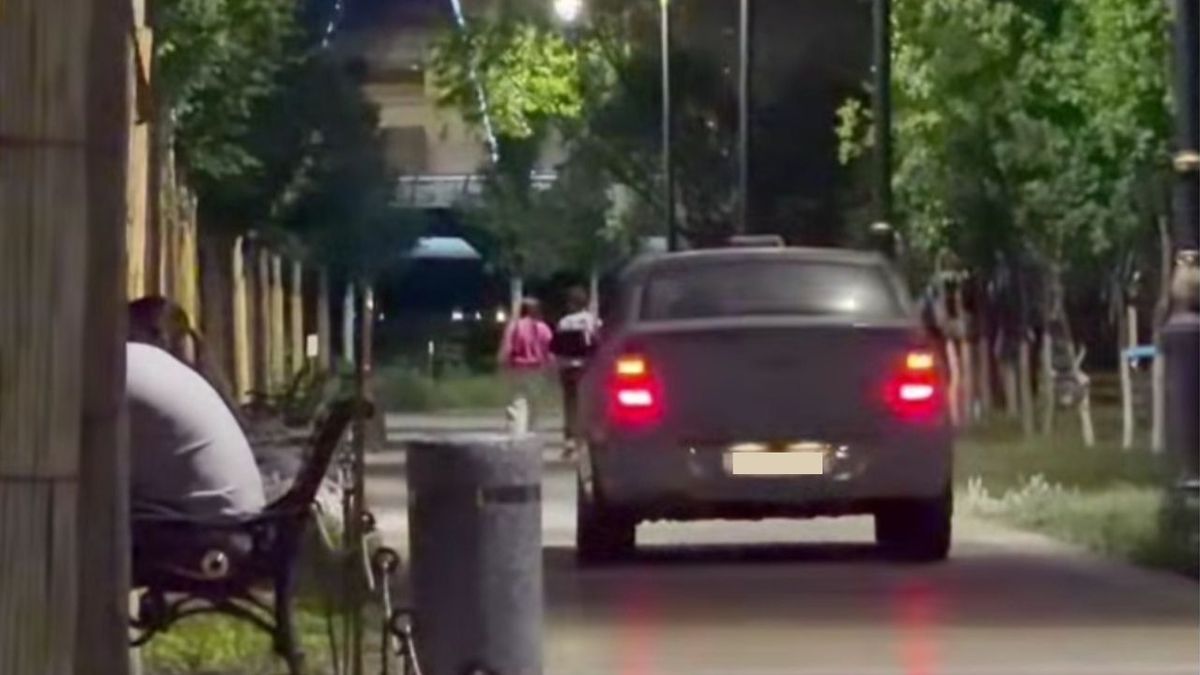 Astanada kópshilik serýendeıtin orynǵa kólikpen kirip ketken júrgizýshi jazalandy