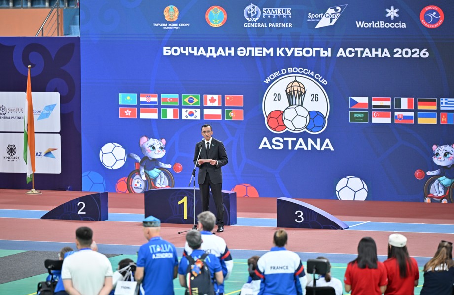 Álem kýboginiń jeńimpazdaryn marapattady