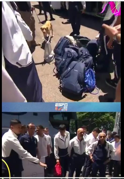AQSh-ta О́zbekstan fýtbolshylary qyzmettik ıtterdiń kómegimen tekserýden ótti