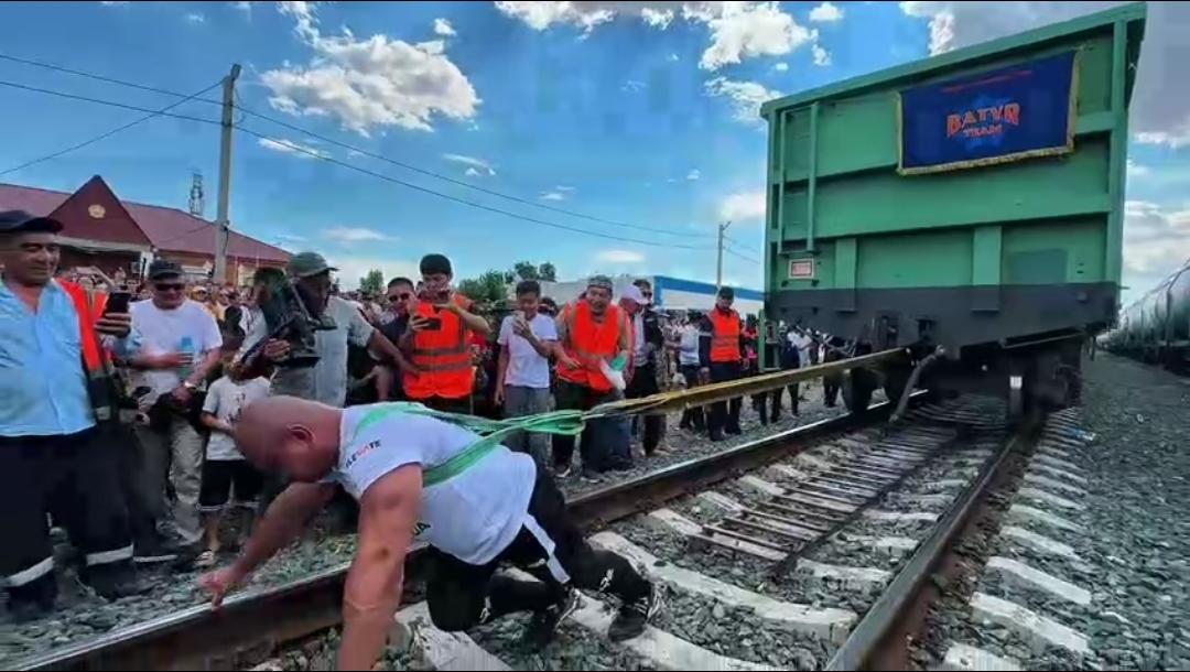 TJM qyzmetkeri 165 tonnalyq vagondy súırep, rekord jasady